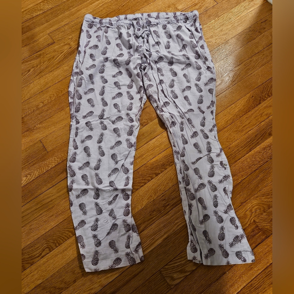 Pineapple convertible sleep pants/capris